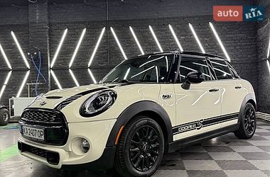 Хетчбек MINI Cooper 2015 в Києві