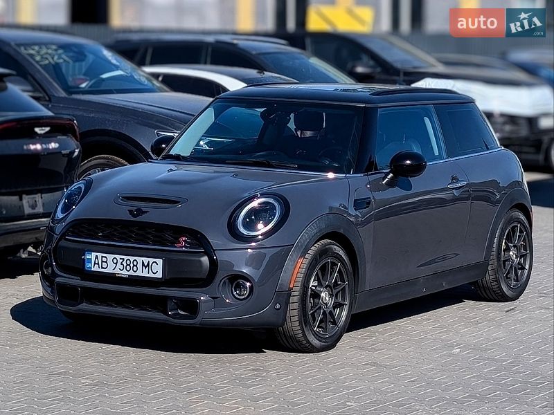 Хэтчбек MINI Cooper 2016 в Киеве