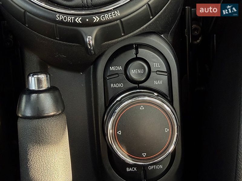Хетчбек MINI Cooper 2015 в Києві
