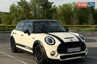 Хетчбек MINI Cooper 2015 в Києві