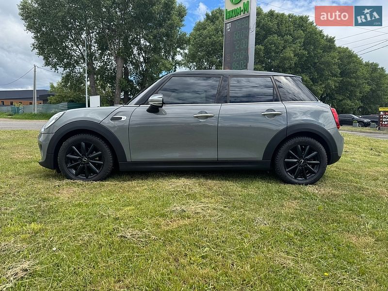 Хэтчбек MINI Cooper 2016 в Броварах