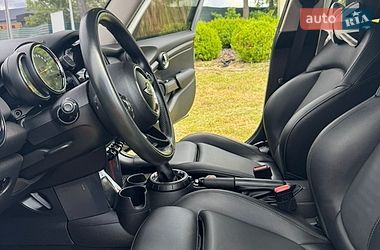 Хэтчбек MINI Cooper 2016 в Броварах