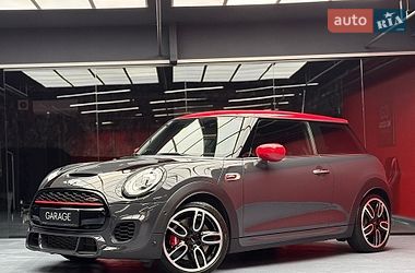 Хэтчбек MINI Cooper 2019 в Киеве