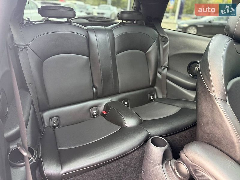 Хэтчбек MINI Cooper 2015 в Киеве