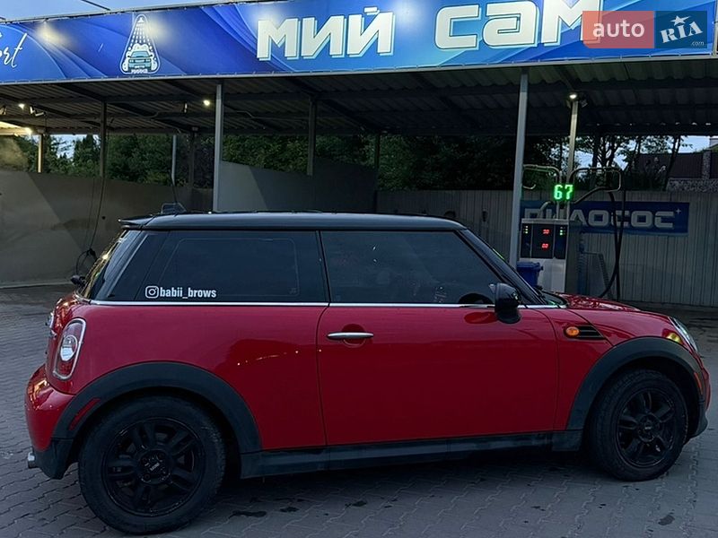 Хэтчбек MINI Cooper 2011 в Хмельницком