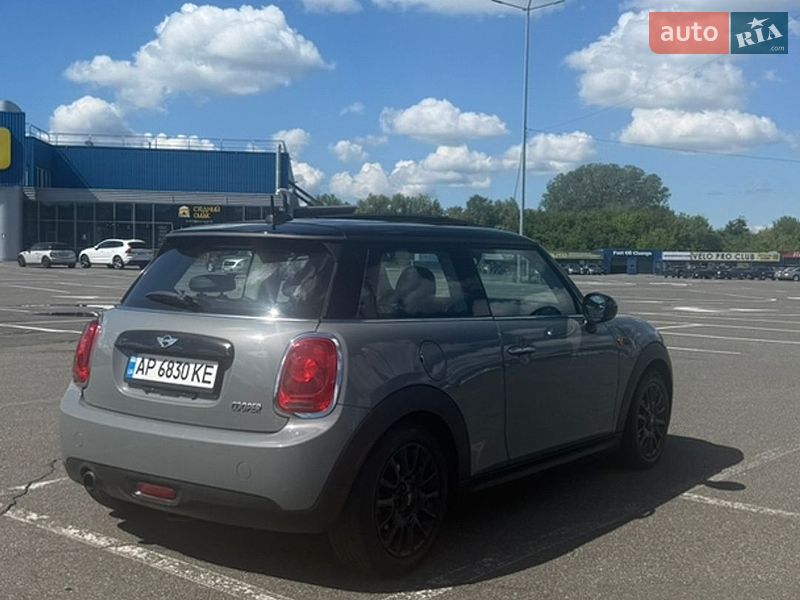 Хетчбек MINI Cooper 2017 в Києві