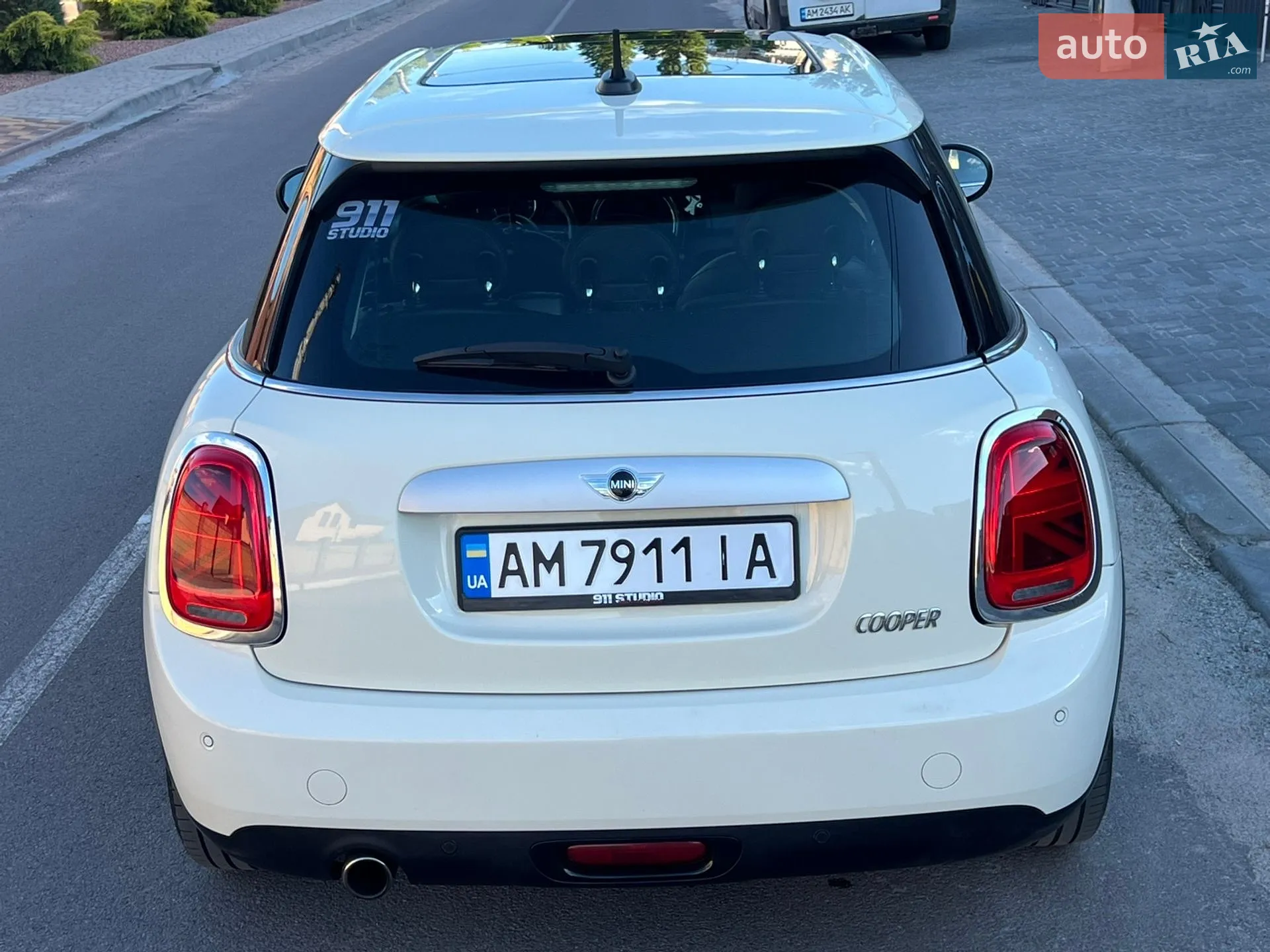 2014 MINI Cooper - мініатюра 18