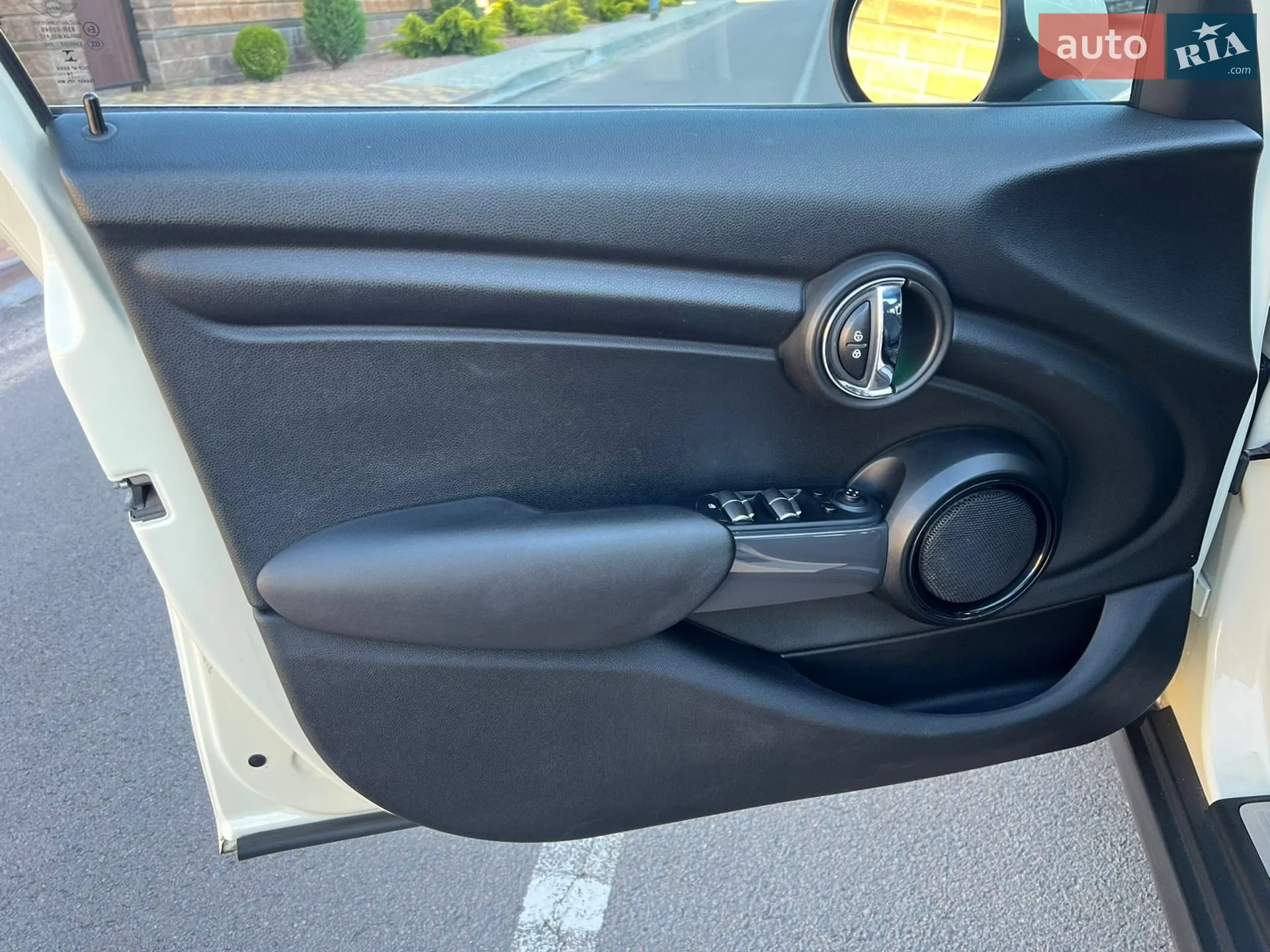 2014 MINI Cooper - мініатюра 23