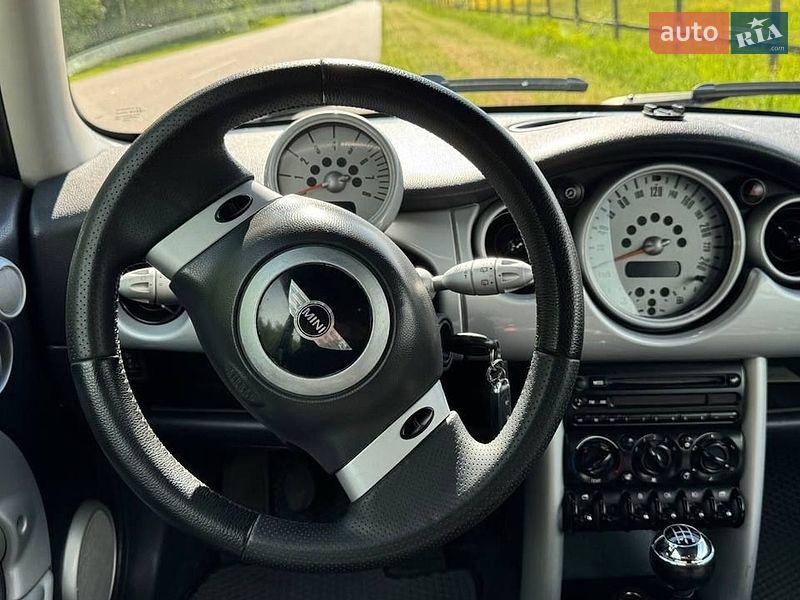 Хетчбек MINI Cooper 2001 в Корюківці