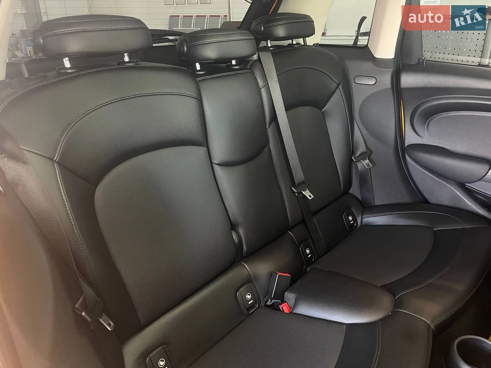 2015 MINI Cooper - мініатюра 37