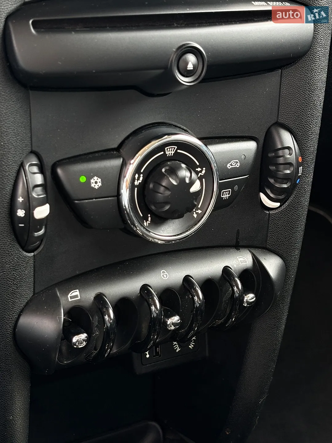 2011 MINI Cooper - мініатюра 23