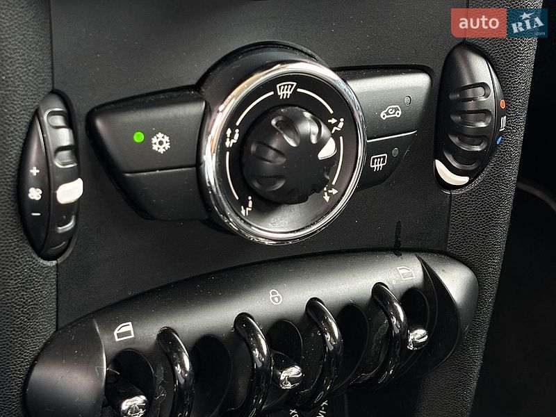 Хетчбек MINI Cooper 2011 в Білогородці