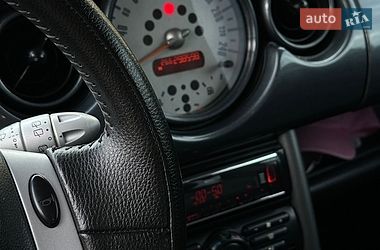 Хэтчбек MINI Cooper 2004 в Ужгороде