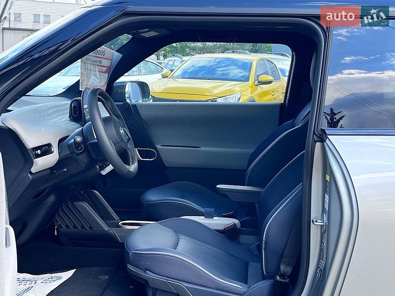 Хэтчбек MINI Cooper 2024 в Львове