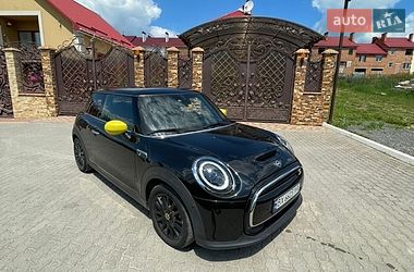 Хэтчбек MINI Cooper 2022 в Хмельницком