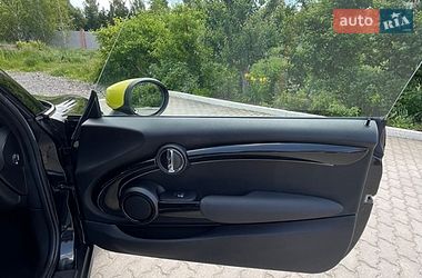 Хэтчбек MINI Cooper 2022 в Хмельницком
