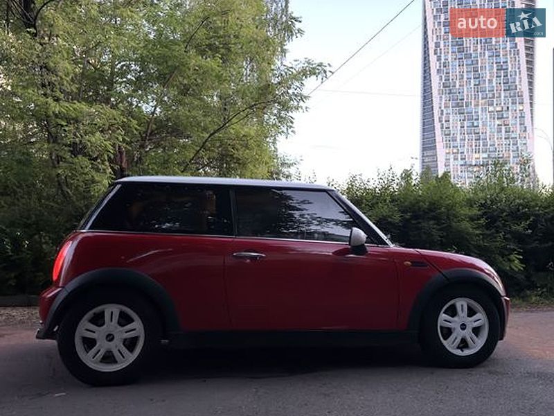 Хэтчбек MINI Cooper 2005 в Киеве