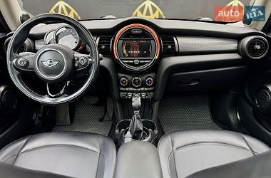 Хетчбек MINI Cooper 2017 в Києві