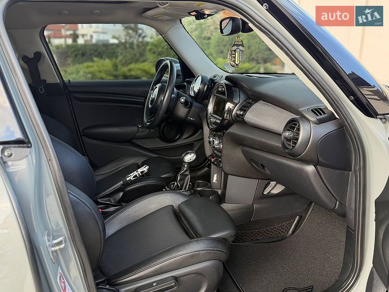 Хэтчбек MINI Cooper 2015 в Одессе