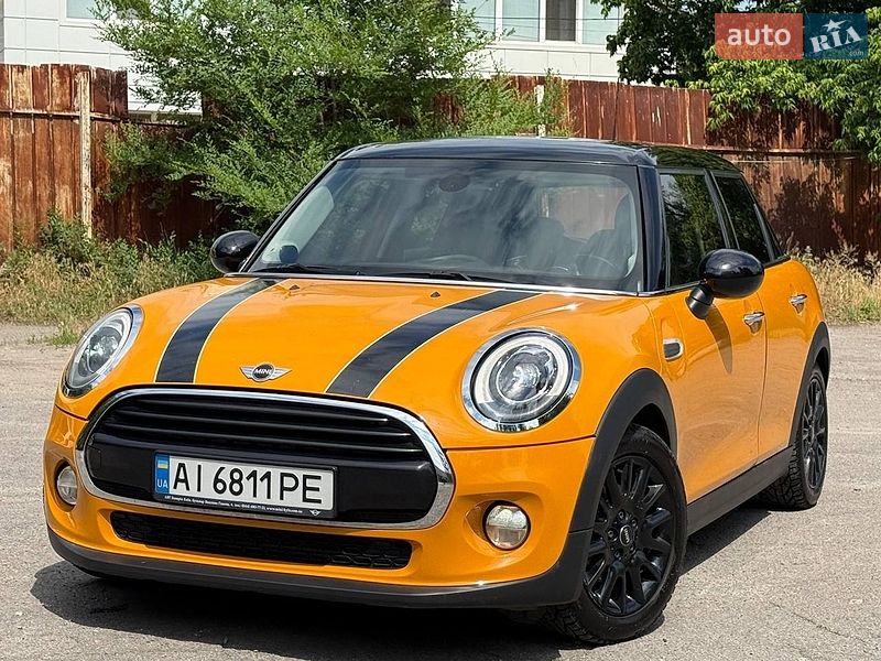 Хетчбек MINI Cooper 2016 в Дніпрі