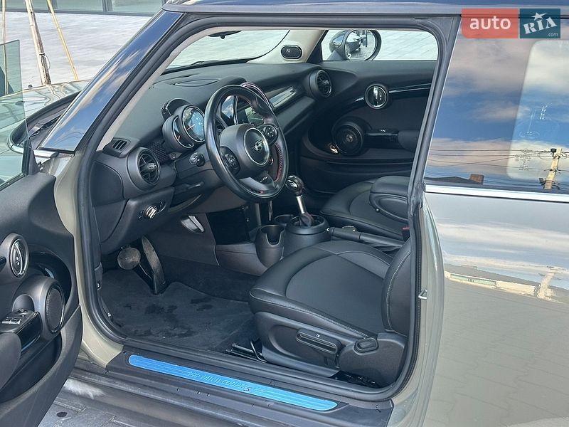 Хэтчбек MINI Cooper 2018 в Виноградове
