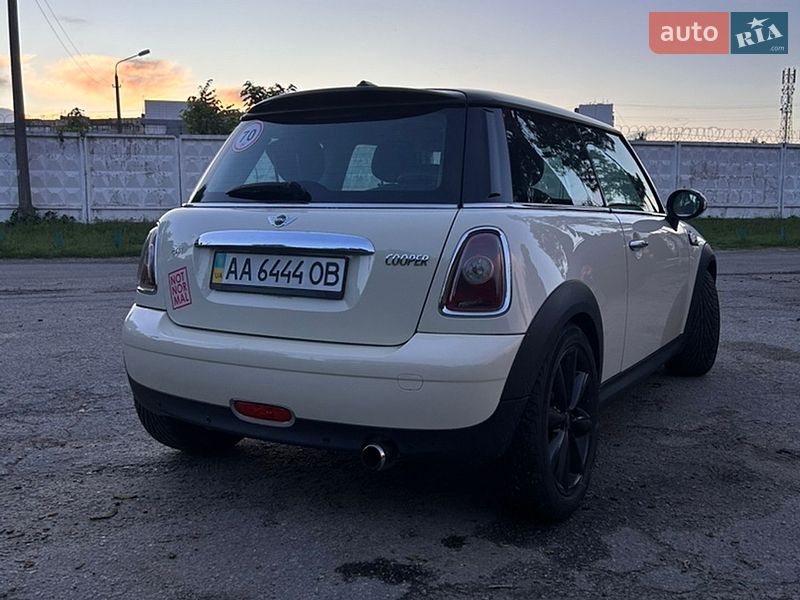 Хэтчбек MINI Cooper 2007 в Киеве фото 4 Хэтчбек MINI Cooper 2007 в Киеве