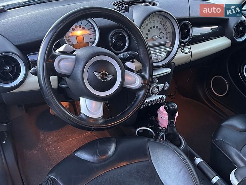 Хэтчбек MINI Cooper 2007 в Киеве фото 9 Хэтчбек MINI Cooper 2007 в Киеве