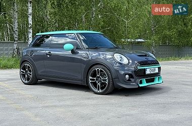 Хэтчбек MINI Cooper 2015 в Вышгороде