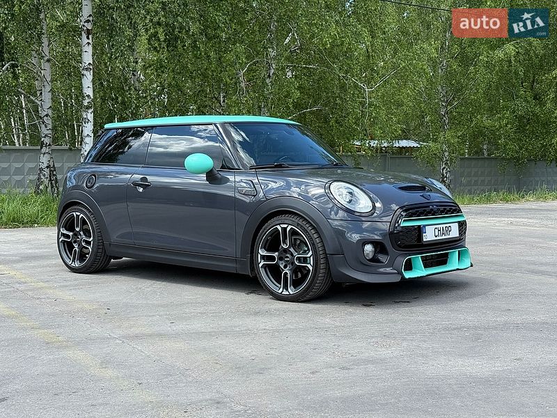 Хэтчбек MINI Cooper 2015 в Вышгороде