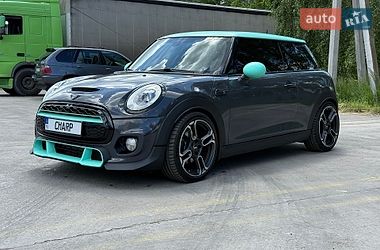Хэтчбек MINI Cooper 2015 в Вышгороде