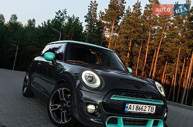 Хэтчбек MINI Cooper 2015 в Вышгороде