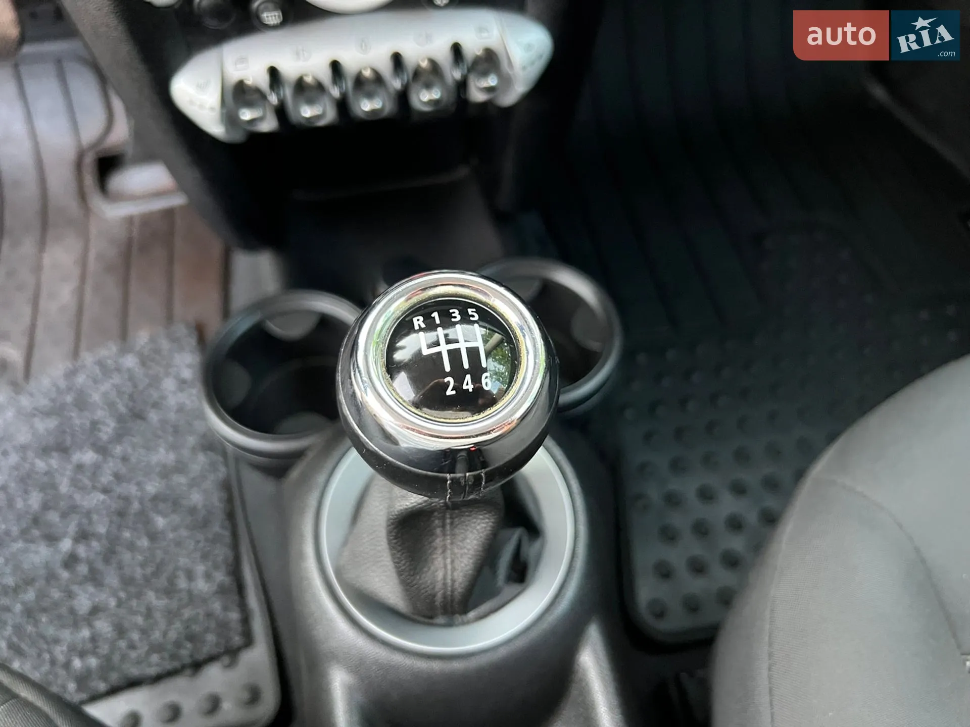 2010 MINI Cooper - мініатюра 25