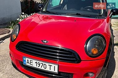 Хэтчбек MINI Cooper 2011 в Каменском фото Хэтчбек MINI Cooper 2011 в Каменском