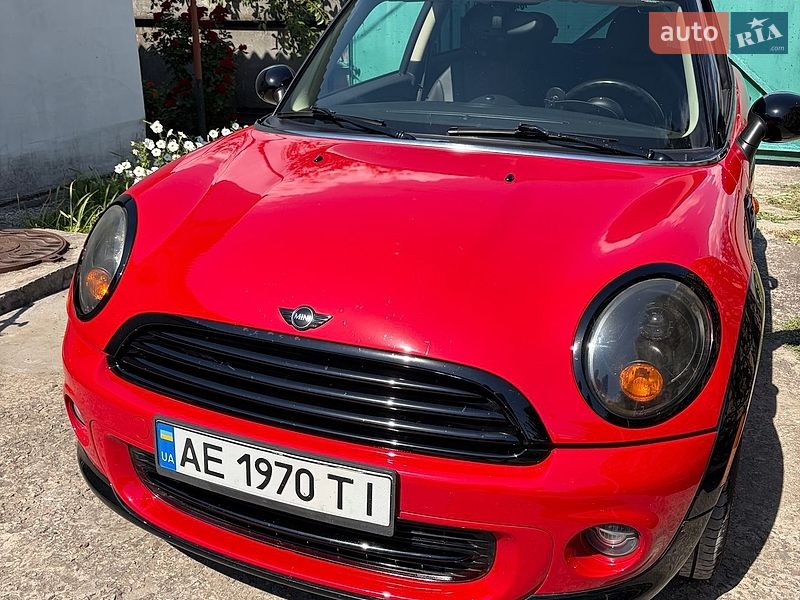 Хэтчбек MINI Cooper 2011 в Каменском фото Хэтчбек MINI Cooper 2011 в Каменском
