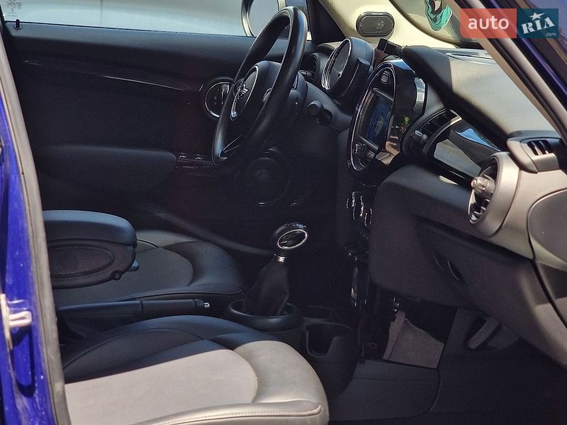 Хэтчбек MINI Cooper 2018 в Одессе