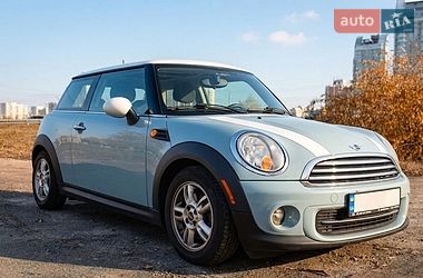Хэтчбек MINI Cooper 2013 в Киеве