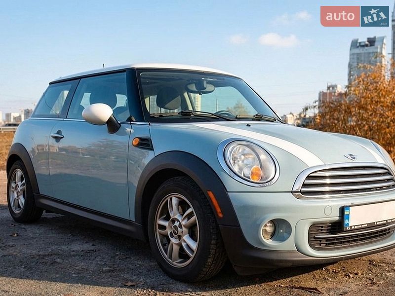MINI Cooper 2013
