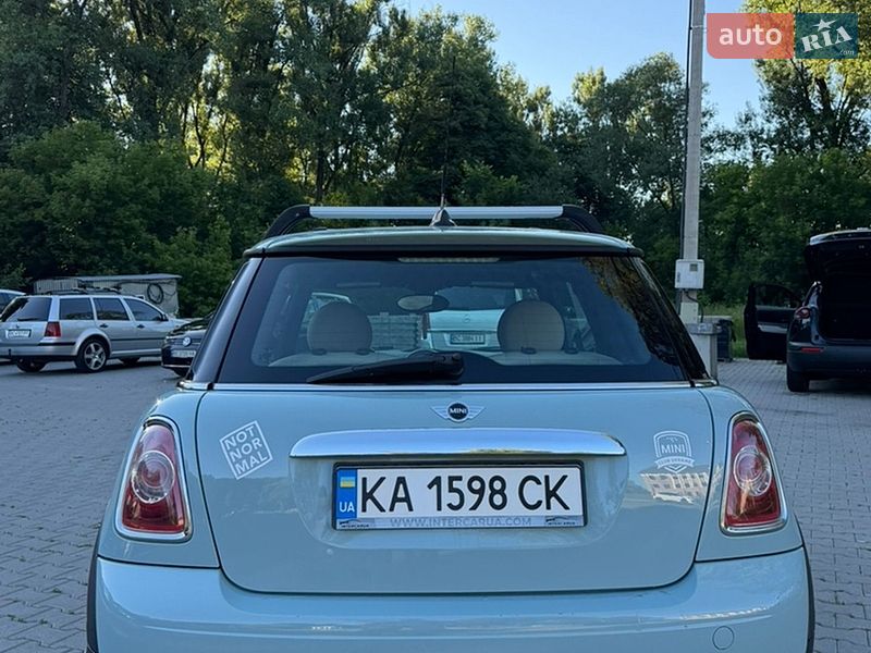 Хэтчбек MINI Cooper 2013 в Дрогобыче