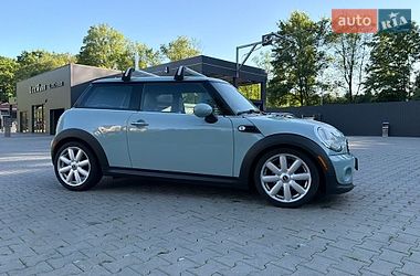 Хэтчбек MINI Cooper 2013 в Дрогобыче
