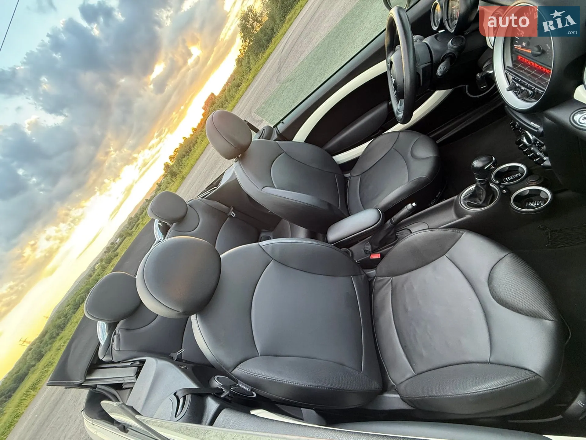2015 MINI Cooper - мініатюра 43