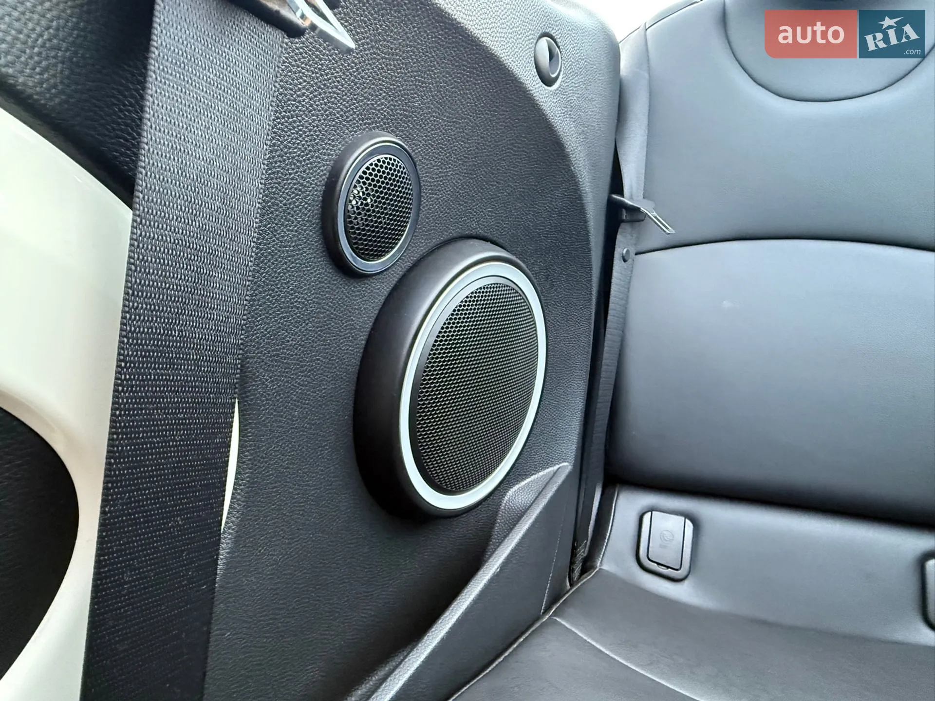 2015 MINI Cooper - мініатюра 48