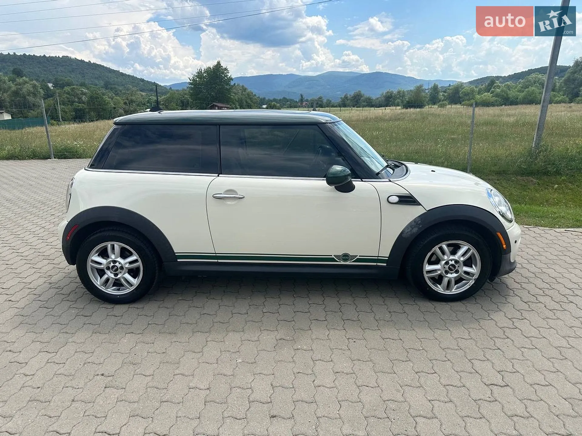 2013 MINI Cooper - мініатюра 5