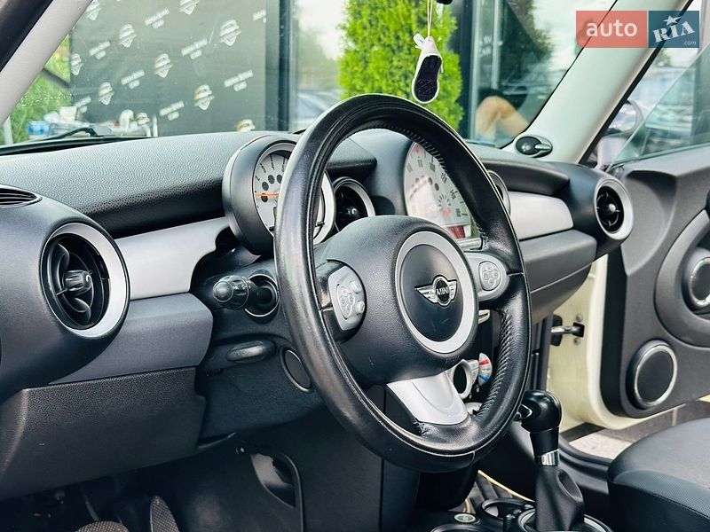 Хэтчбек MINI Cooper 2009 в Харькове