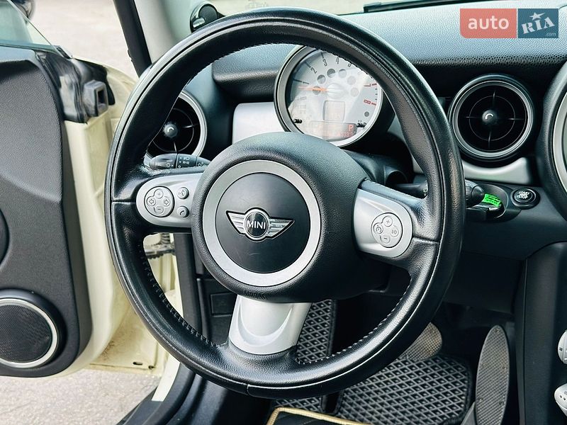 Хэтчбек MINI Cooper 2009 в Харькове