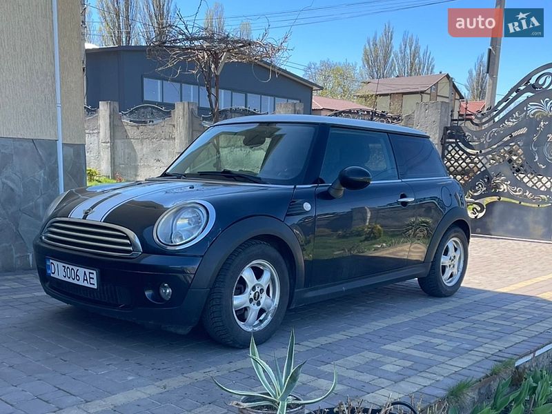 Хэтчбек MINI Cooper 2007 в Хмельницком