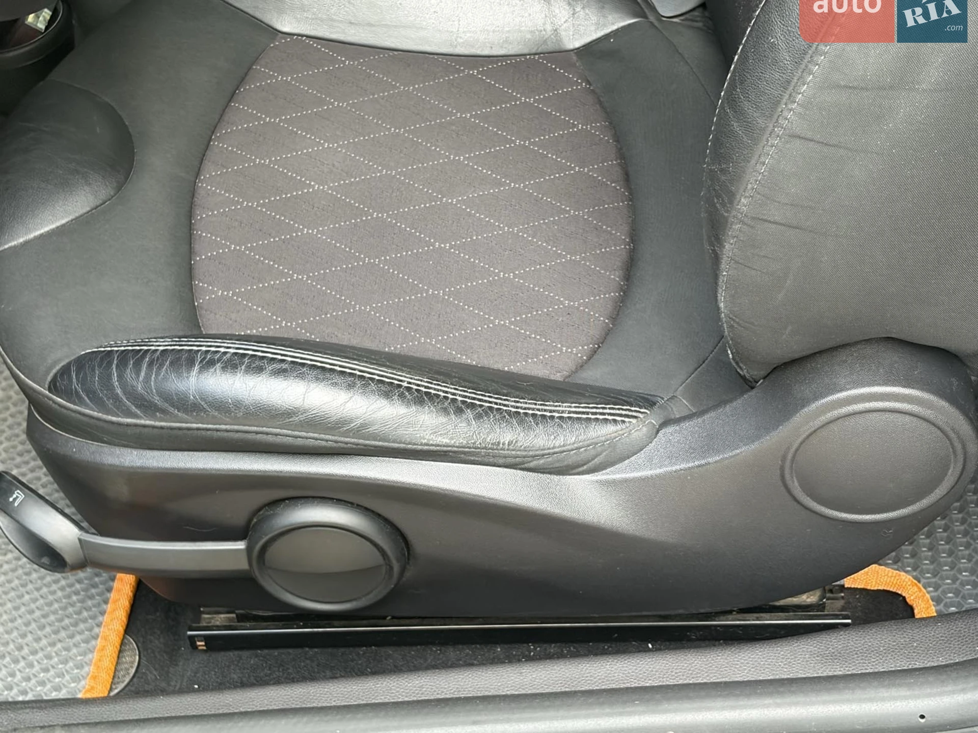 2013 MINI Cooper - мініатюра 16