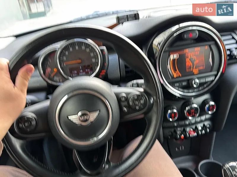 MINI Cooper 2015 VIN WMWXS5C59FT829571 фото оголошення 14 з 48