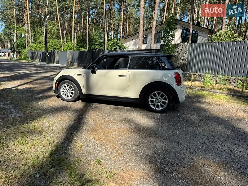 MINI Cooper 2018 VIN WMWXP7C55K2A51561 фото оголошення 5 з 37