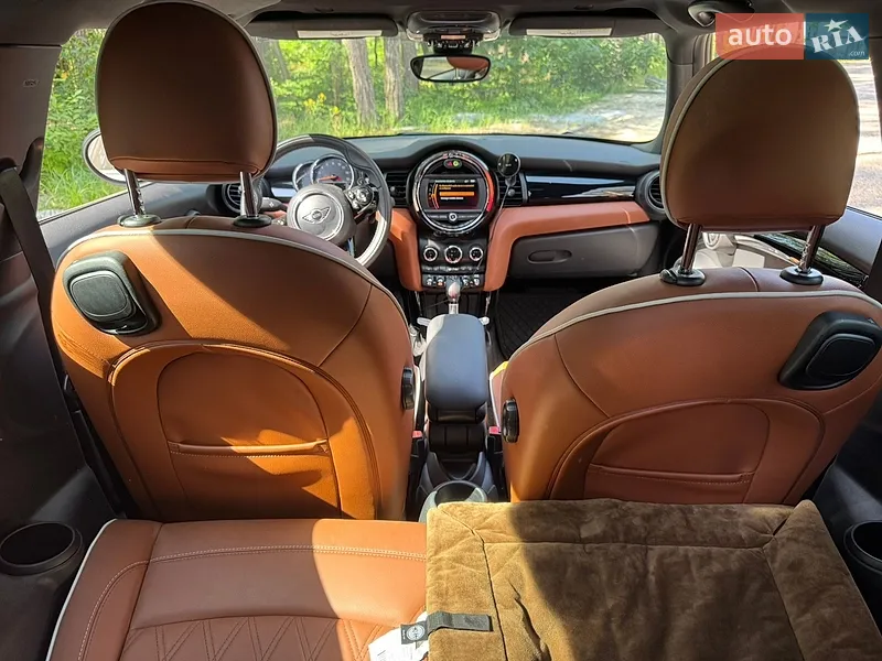 MINI Cooper 2018 VIN WMWXP7C55K2A51561 фото оголошення 11 з 37