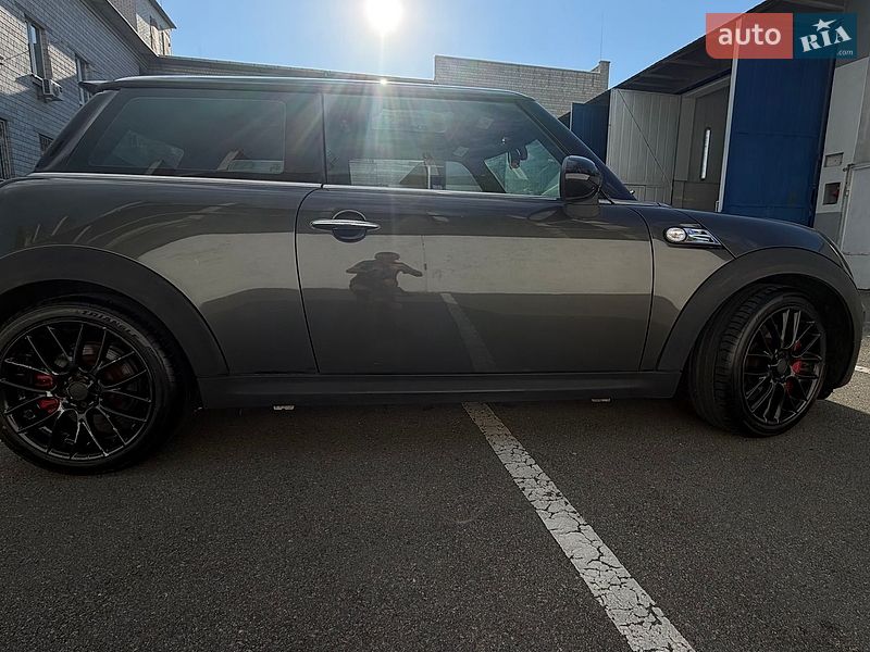 Хэтчбек MINI Cooper 2010 в Киеве